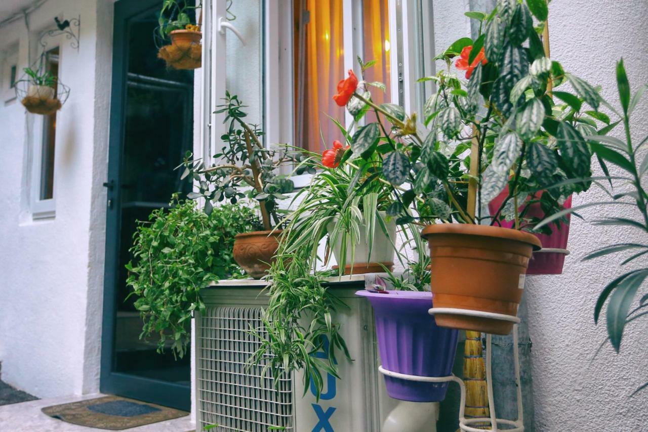 Apartment On Freedom Square Diuma Street Tbilisi Ngoại thất bức ảnh