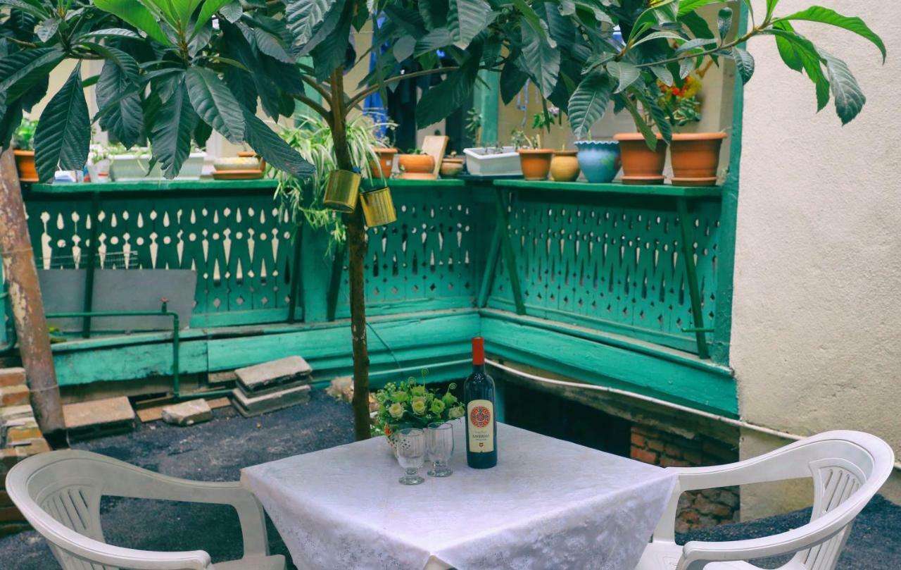 Apartment On Freedom Square Diuma Street Tbilisi Ngoại thất bức ảnh