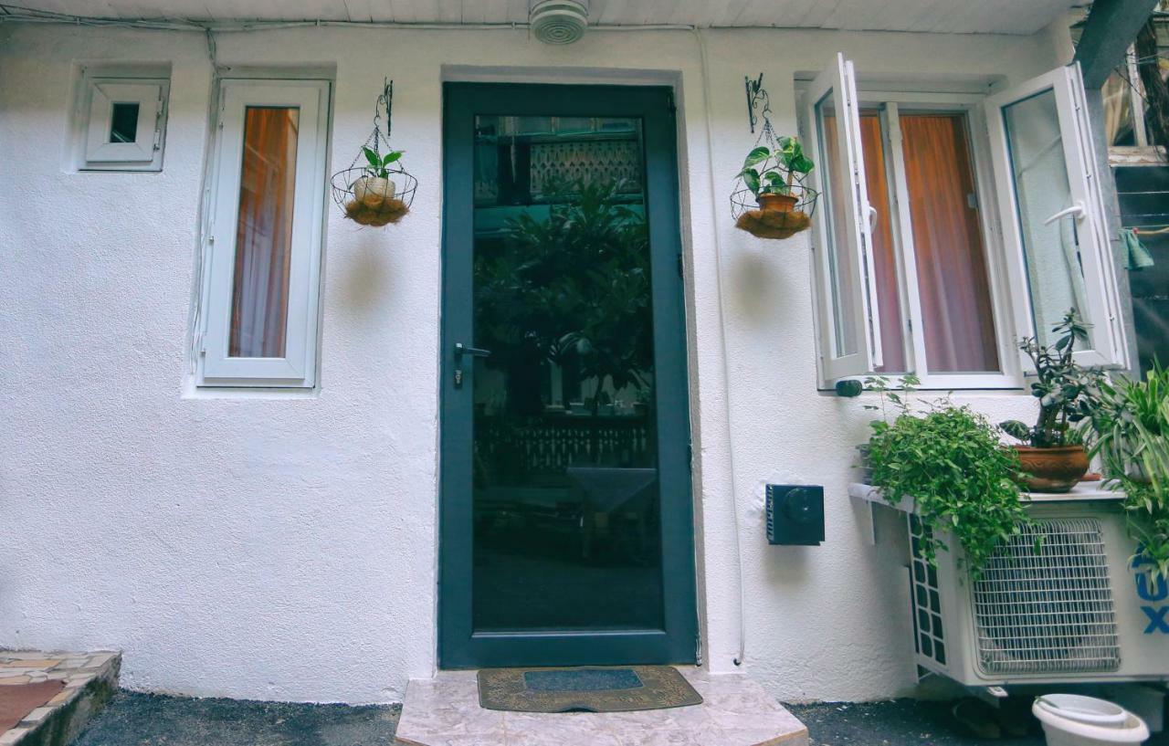 Apartment On Freedom Square Diuma Street Tbilisi Ngoại thất bức ảnh
